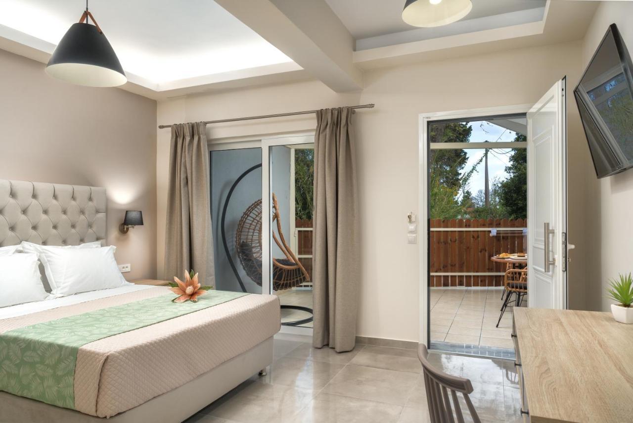 טסיליבי Iris & Rhea Junior Suites מראה חיצוני תמונה