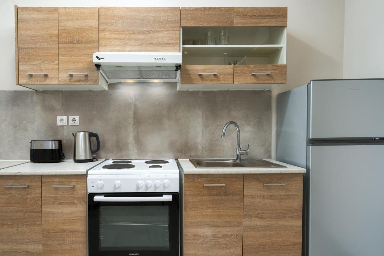 טסיליבי Iris & Rhea Junior Suites מראה חיצוני תמונה